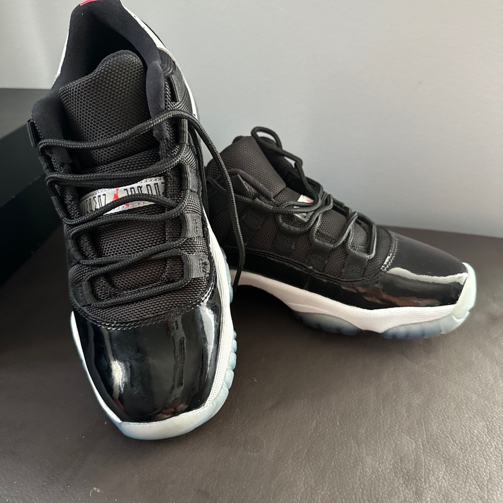 “Infrared” Jordan Low 11s
